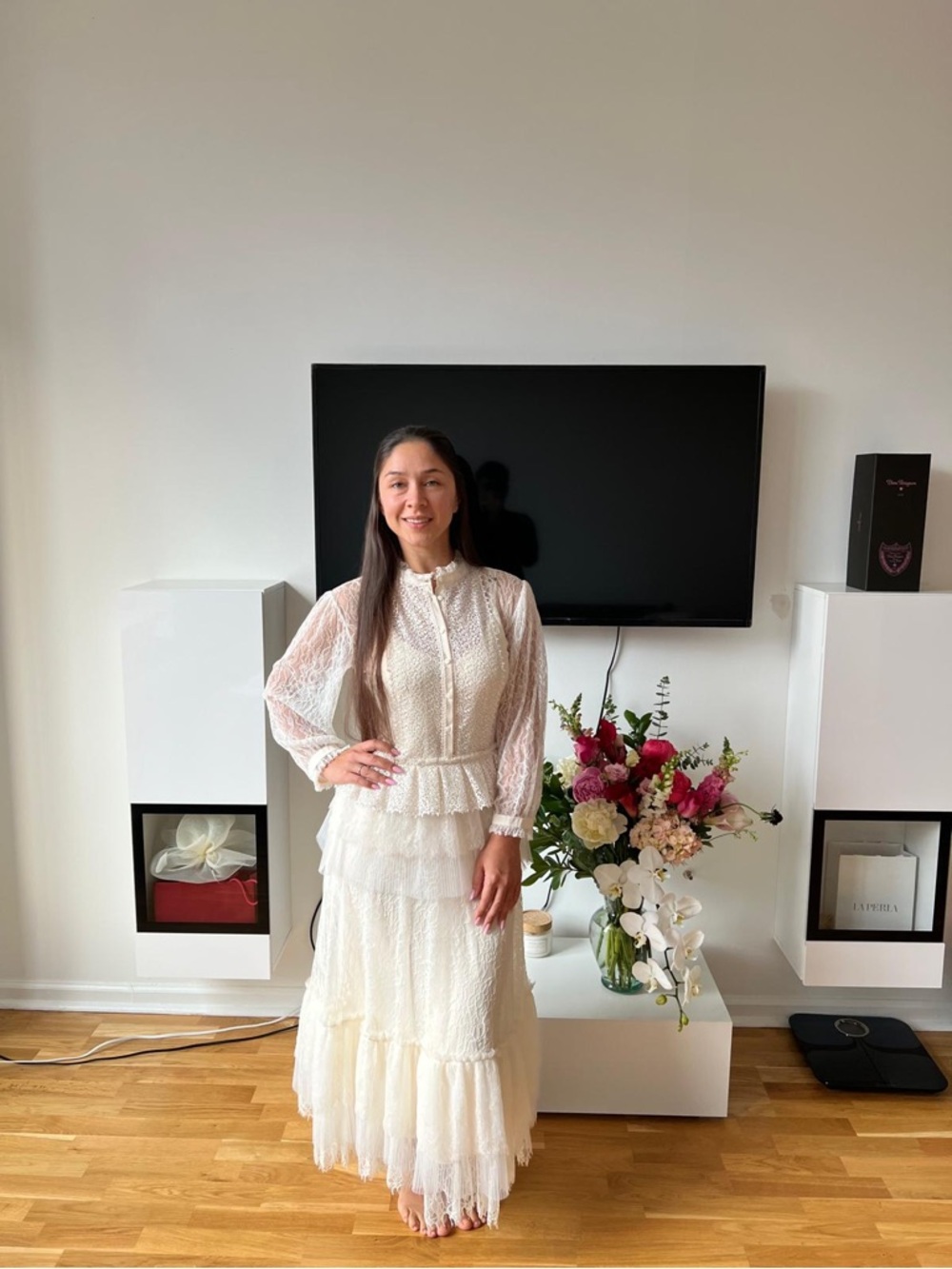 Elegant White Lace Maxi Dress for Women